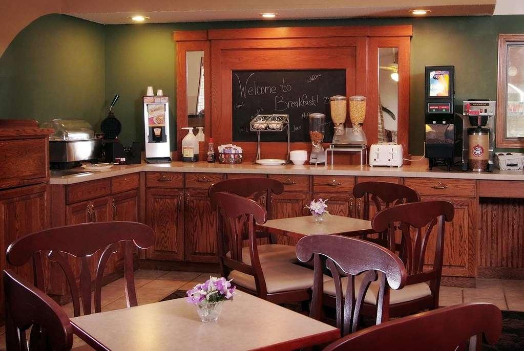 Quality Inn Atchison Экстерьер фото