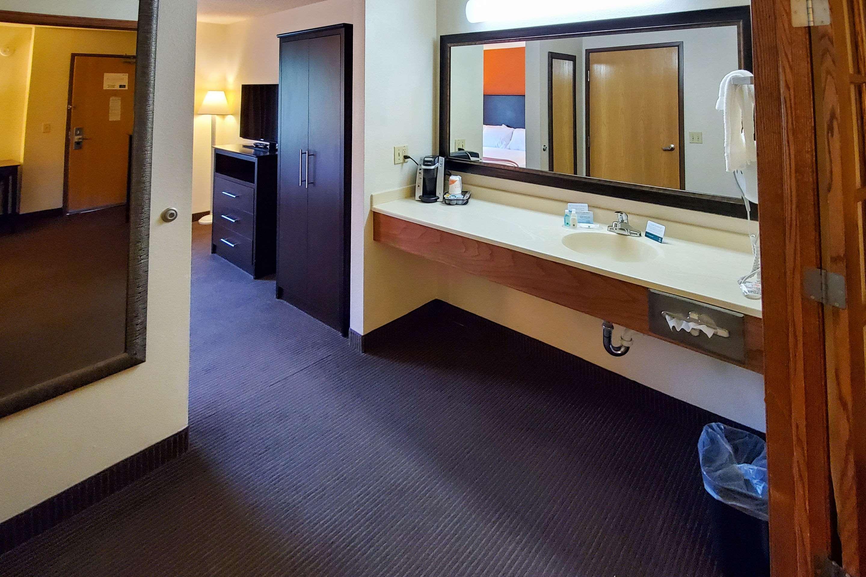 Quality Inn Atchison Экстерьер фото